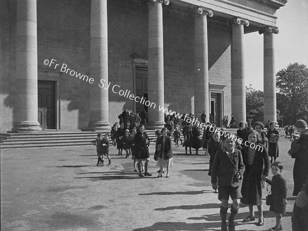 CONGREGATION LEAVING R.C. CATHEDRAL